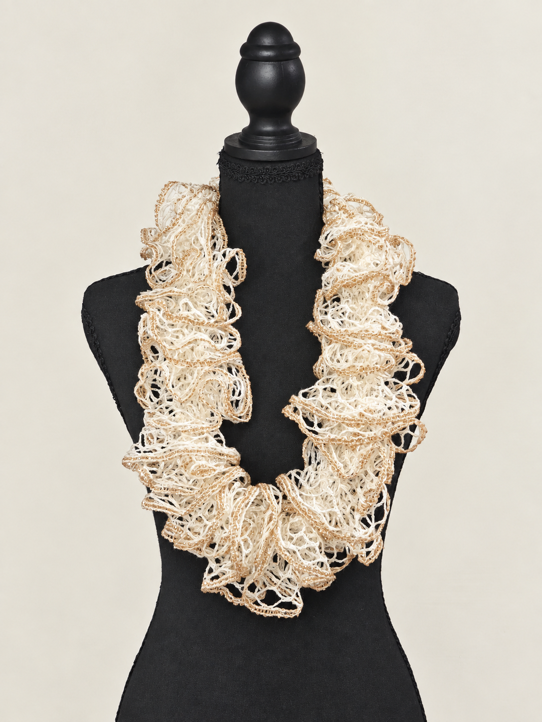 Ruffle Infinity Scarf (Medium Loop)