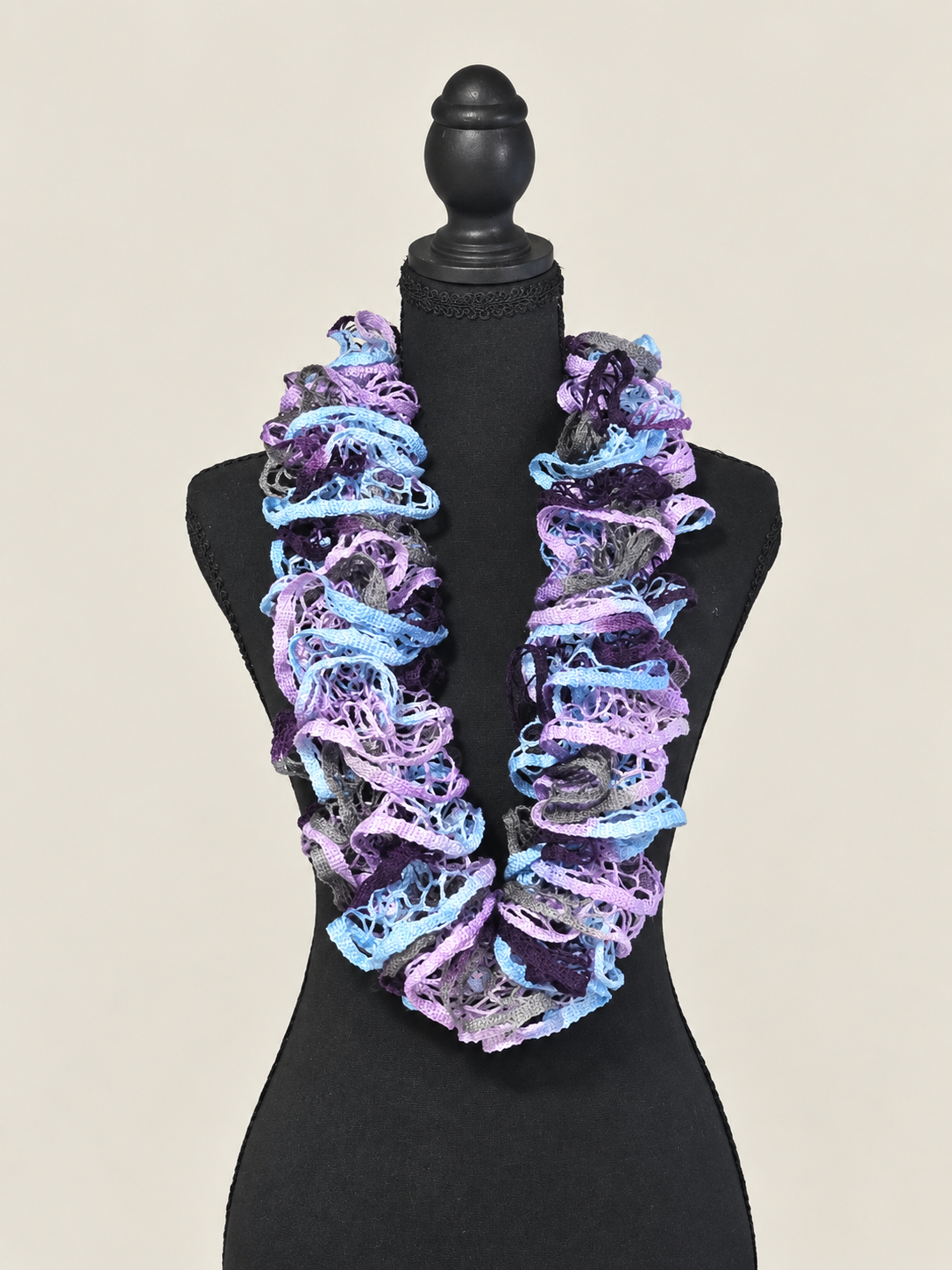 Ruffle Infinity Scarf (Medium Loop)